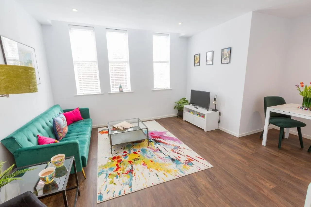 Chester Stays - Lovely Apartment In The Heart Of Chester With Free Parking
