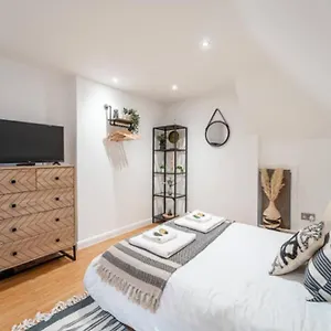  Apartment Perfect Couple 1 Bed Cosy Beach United Kingdom