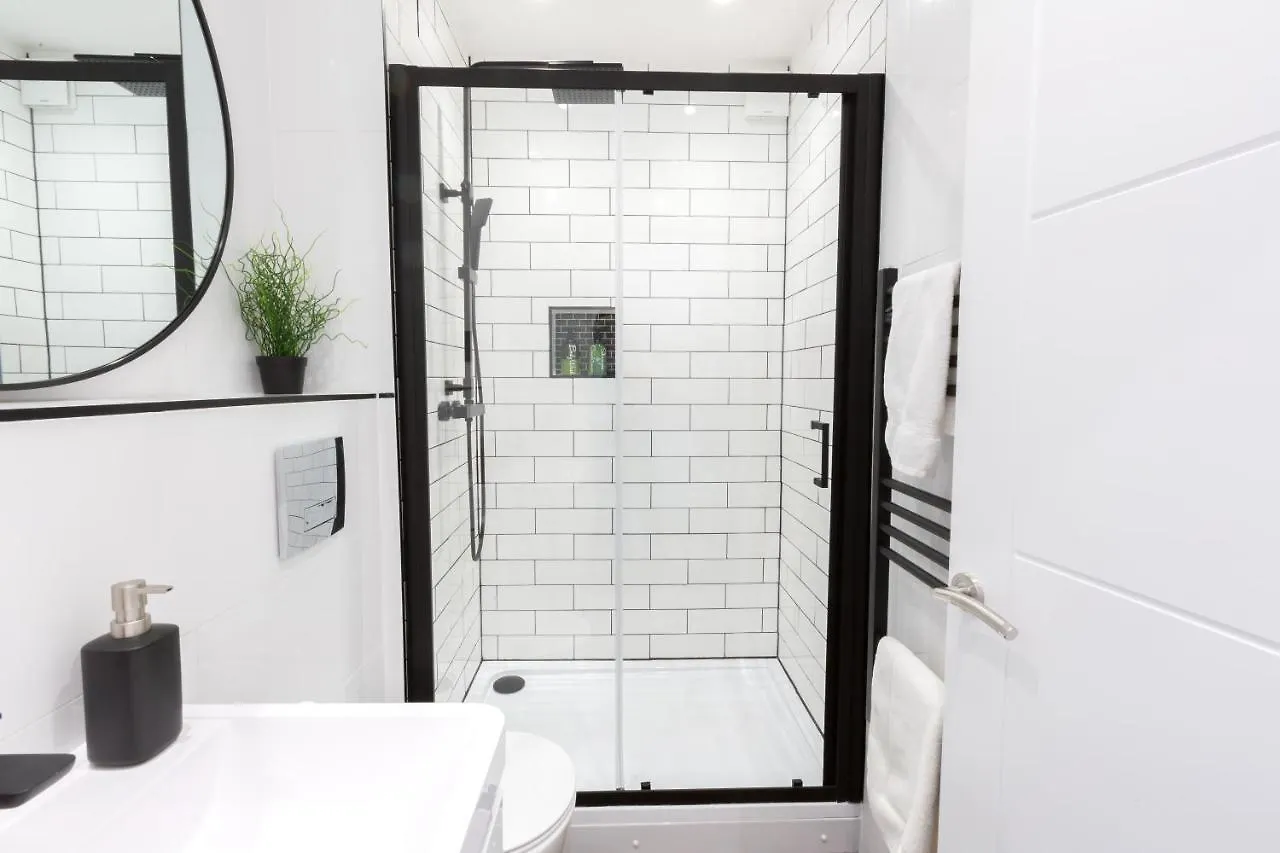 Chester Stays - Lovely Apartment In The Heart Of Chester With Free Parking United Kingdom